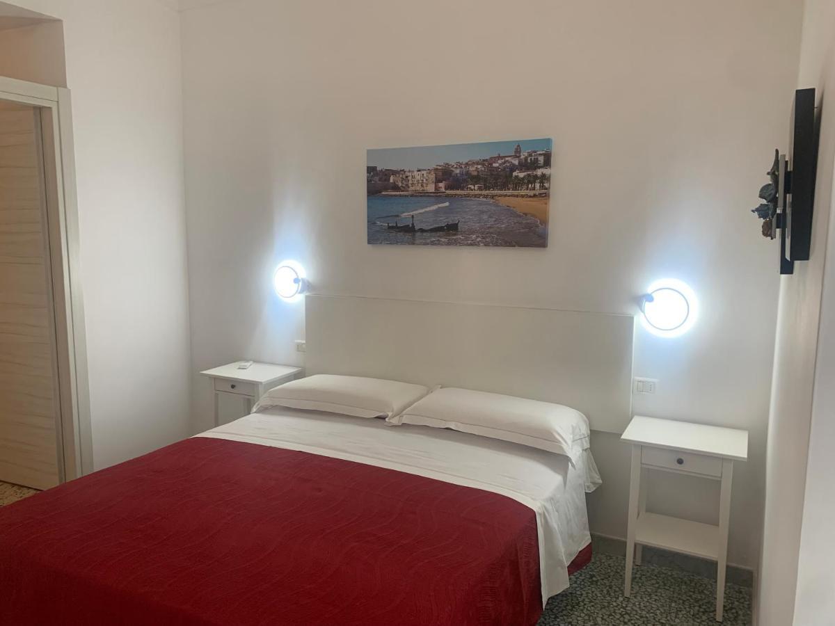 Colombo Apartment E Room Vieste Exterior photo